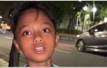 Perjuangan Bocah Kelas 3 SD Jual Sepatu Keliling untuk Tebus Rapor Ini Viral, Aksinya Tuai Pujian