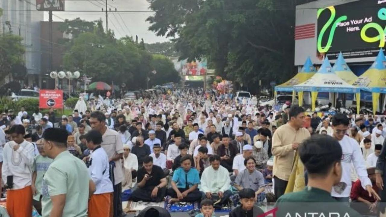 Persiapan Shalat Idul Fitri Masjid Jami' Malang: Antisipasi Puluhan Ribu Jemaah dan Arah Kiblat