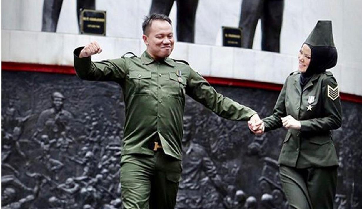 Potret Prewedding Vicky Prasetyo Dan Angel Lelga News
