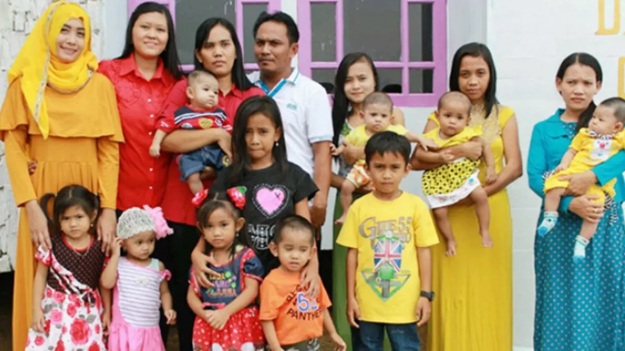 Kisah Naryo dengan 9 Istrinya, Serumah, dan Bercinta Ramai-ramai