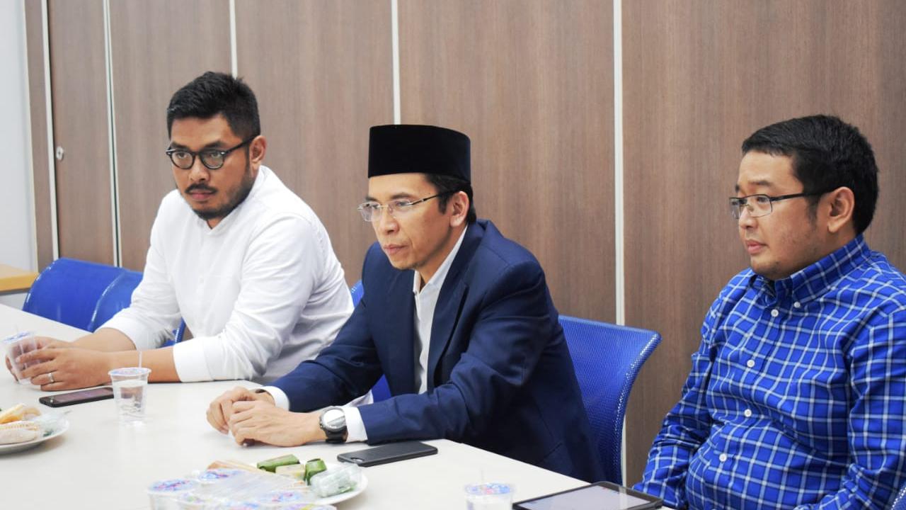 Gubernur Nusa Tengga Barat (NTB) Muhammad Zainul Majdi alias Tuan Guru Bajang (TGB) saat berkunjung ke redaksi Liputan6 di SCTV Tower, Senayan, Jakarta, Selasa (3/78/2018). (Istimewa)