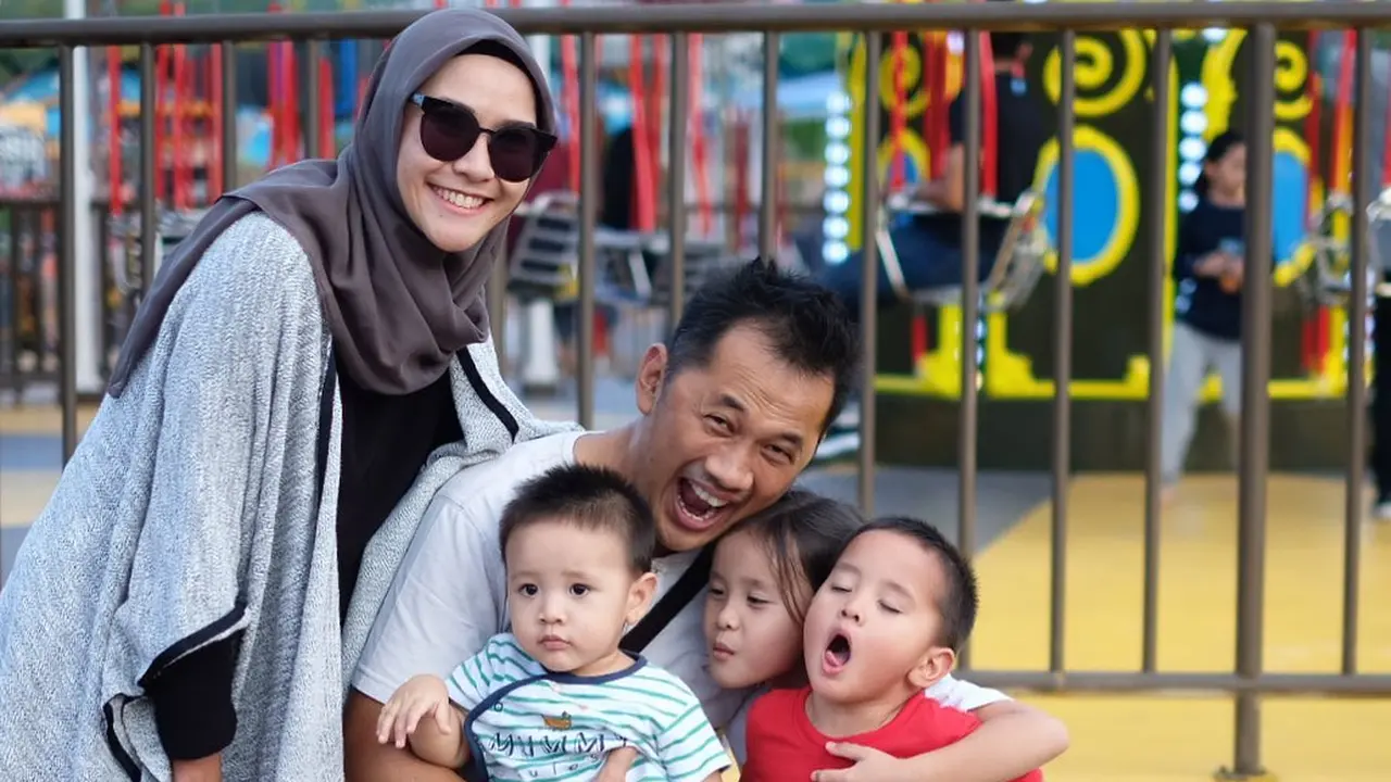 [Fimela] Zaskia Adya Mecca