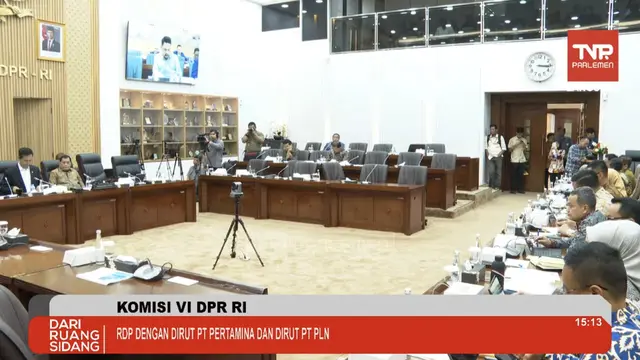 Tangkapan layar rekaman video siaran langsung DPR RI Komisi VI RDP dengan Dirut PT Pertamina di akun youtube TVR Parlemen. Foto : (Istimewa).