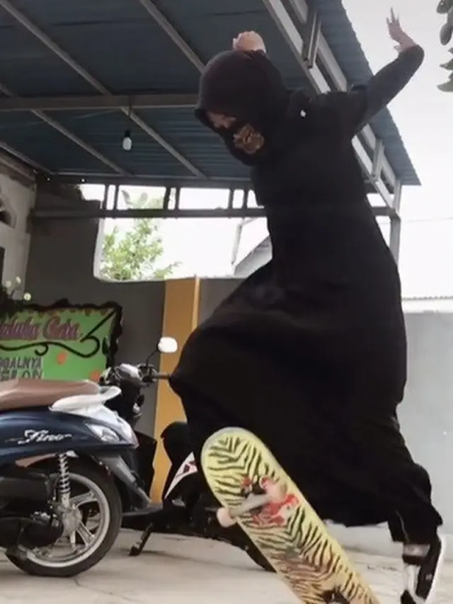 hijaber main skateboard