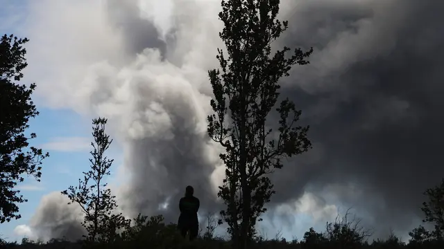 Letusan Gunung Kilauea di Hawaii Jadi Tontonan