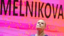 Pesenam asal Rusia, Angelina Melnikova setelah beraksi pada nomor meja lompat pada final aparauts putri Kejuaraan Dunia Gimnastik 2025 di Indonesia Arena, Senayan, Jakarta, Jumat (24/10/2025).(Bola.com/Bagaskara Lazuardi)