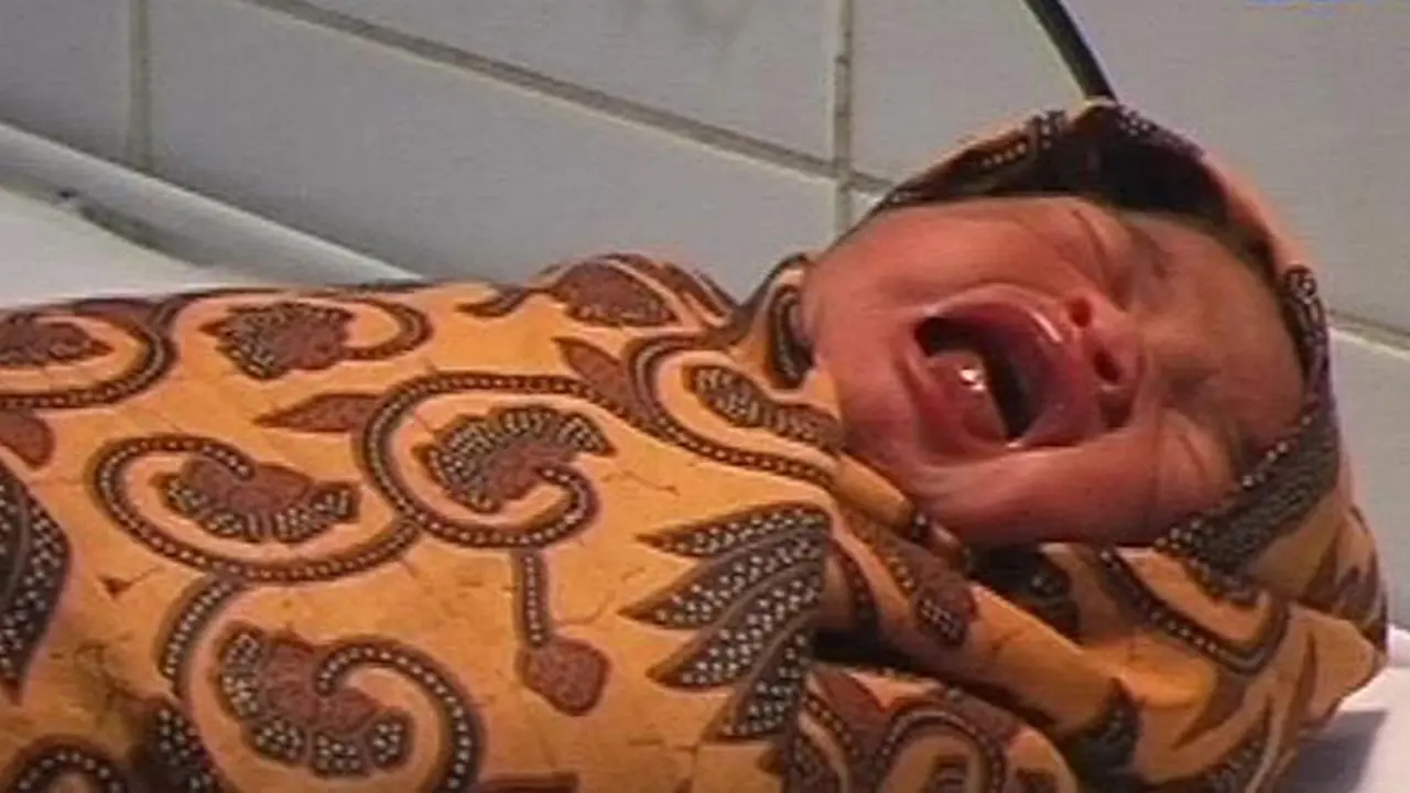 Bayi dibuang