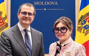 Prof. Deby Vinski Harumkan Nama Indonesia, Raih MERIT AWARD dari Moldova