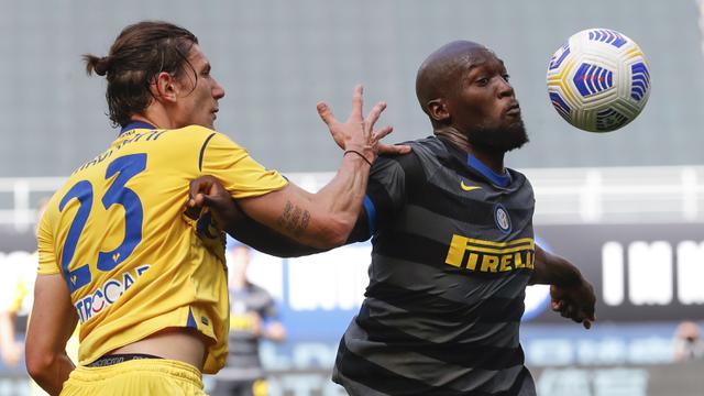 FOTO: Menang 1-0 atas Verona, Inter Kian Dekat Menuju Scudetto - Romelu Lukaku; Giangiacomo Magnani