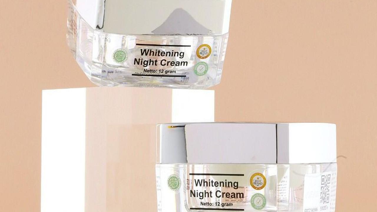 4. Utamakan Krim Malam dengan Kandungan Hyaluronic Acid, Glycerin, Ceramide, atau Allantoin<br>