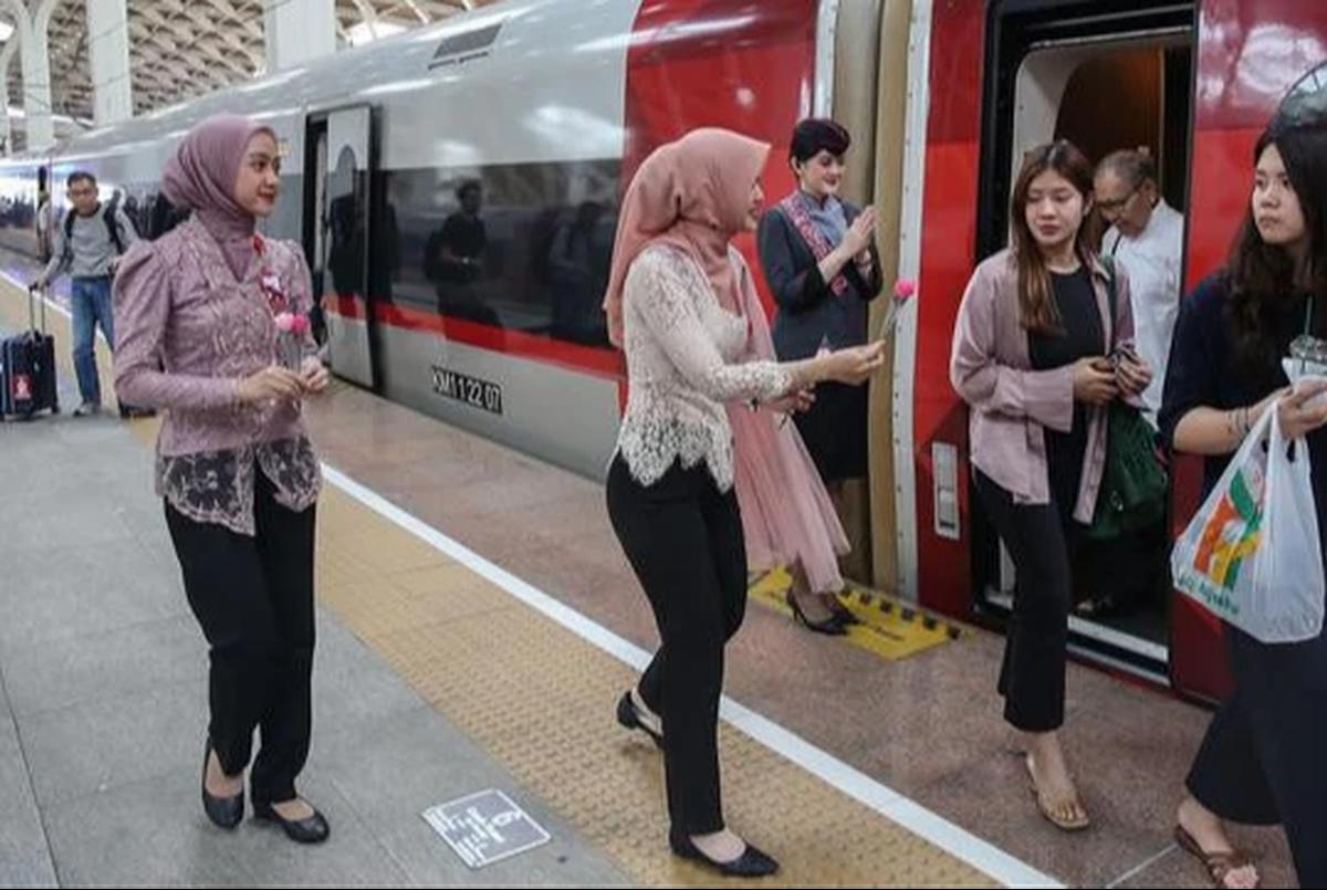 KCIC Serahkan Semua Permasalahan Whoosh ke Danantara