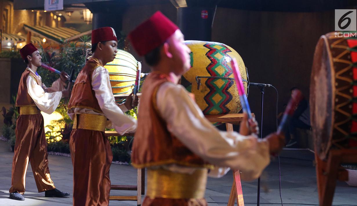 Foto Serunya Ngabuburit Bernuansa Khas Indonesia Ramadan