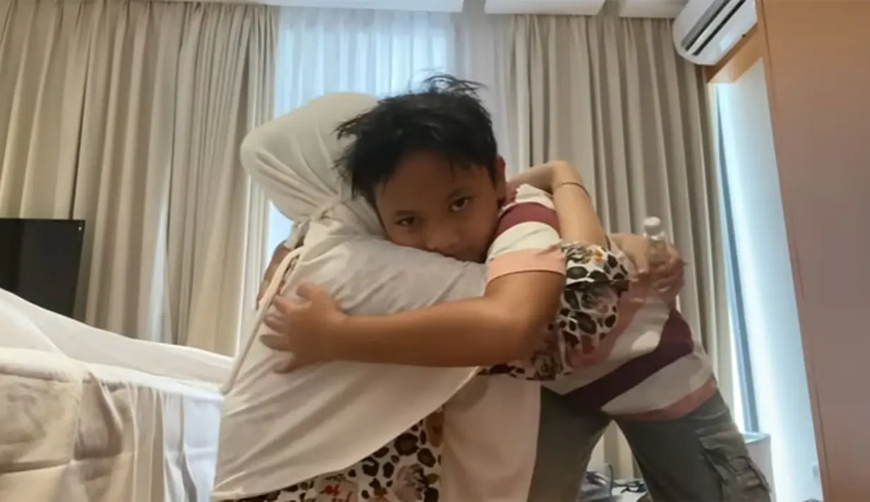 Sule dan Nathalie Holscher (Youtube/SUNAH OFFICIAL)