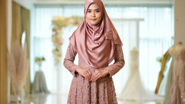 Model Bridesmaid Hijab Brokat