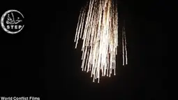 Serangan militer Rusia menggunakan senjata kimia fosfor putih yang ditujukan ke kota yang diduga sebagai tempat militan ISIS. (dailymail.co.uk)