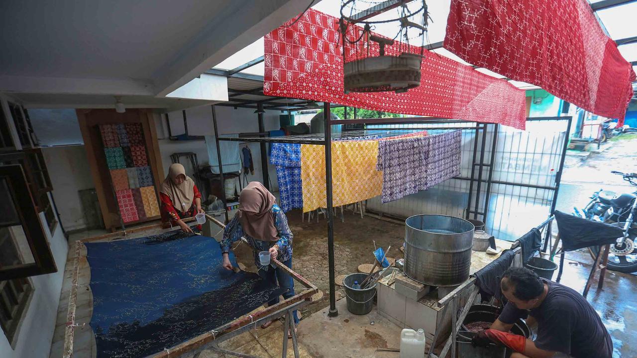 FOTO: Rumah Batik Palbatu, Menjaga Warisan Batik Betawi dari Jantung Jakarta