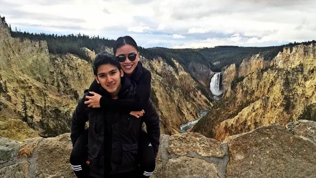 [Bintang] Bambang Aditya Trihatmanto, Cucu Soeharto yang Gantengnya Ngelebihin Panji Trihatmodjo