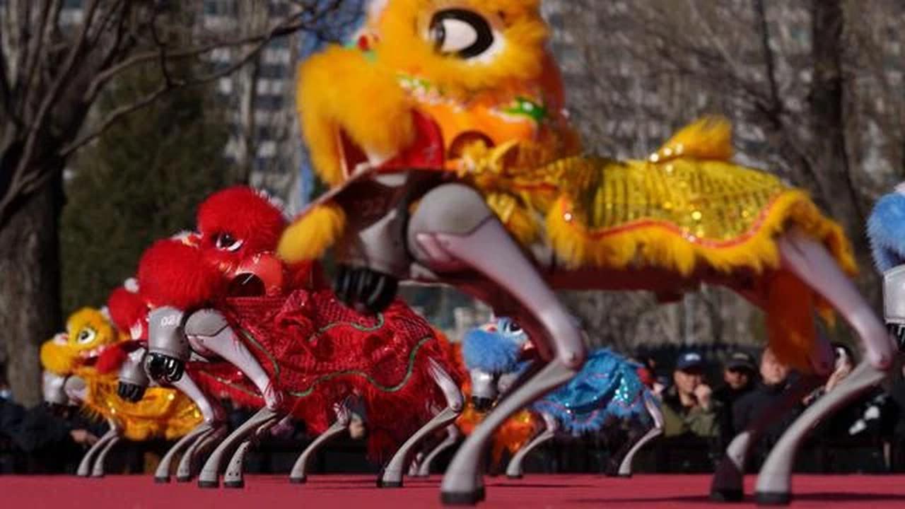 Robot Polisi di China Lakukan Patroli Selama Hari Libur Nasional