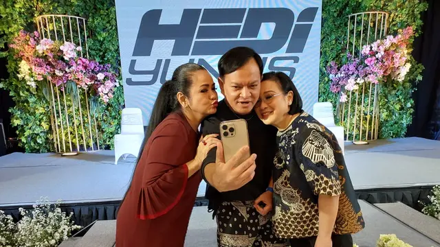 Hedi Yunus, Ria Prawiro dan Vina Panduwinata