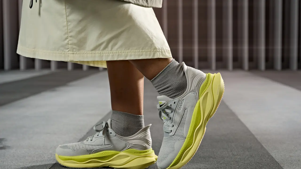 Clarks Pace, Sepatu Walking Performance Pertama dengan Sentuhan Teknologi dan Gaya Modern [Dok/Clarks]