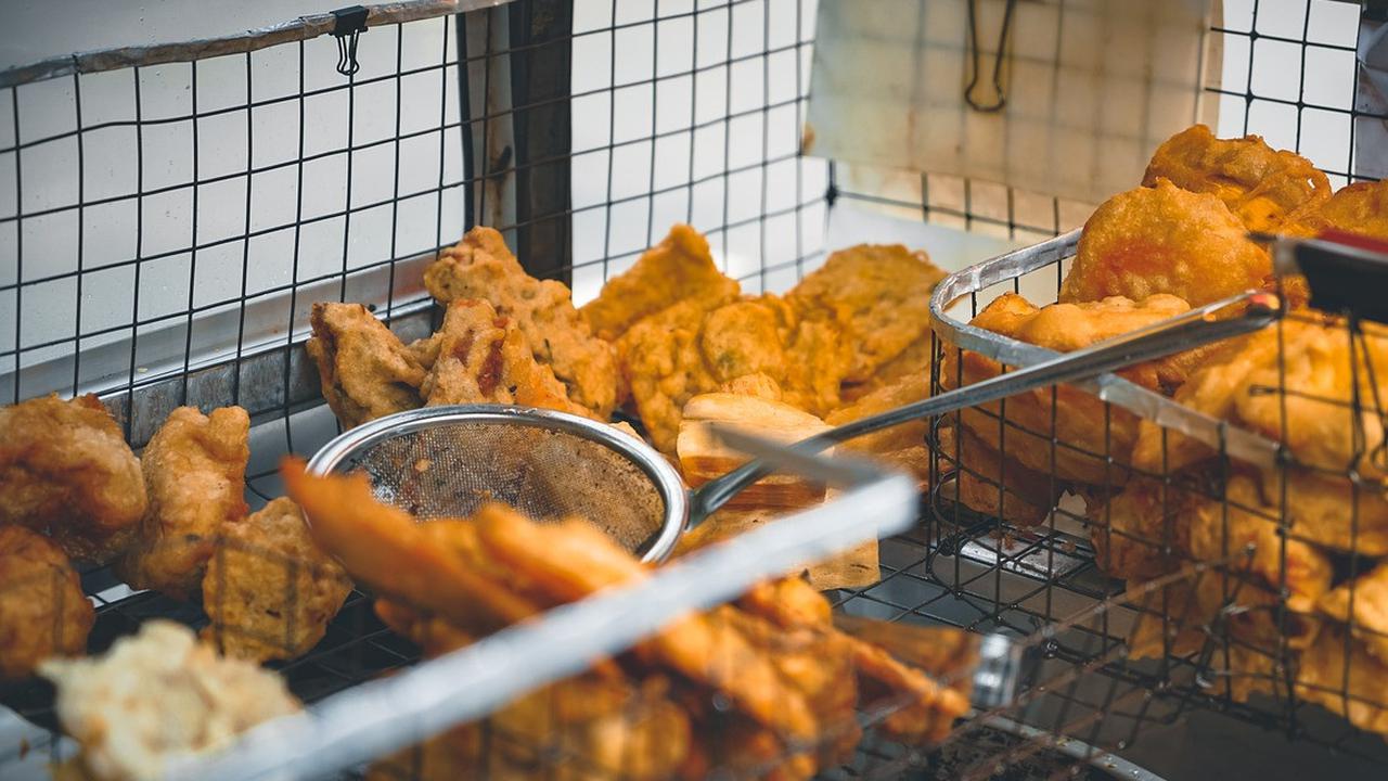 Makanan Berlemak Menyebabkan Gangguan pada Sistem Pencernaan, Berikut 7 Bahaya Lainnya