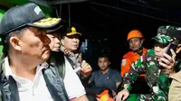 Banjir Manado, Gubernur Sulut Naik Perahu Karet Salurkan Bantuan untuk Warga