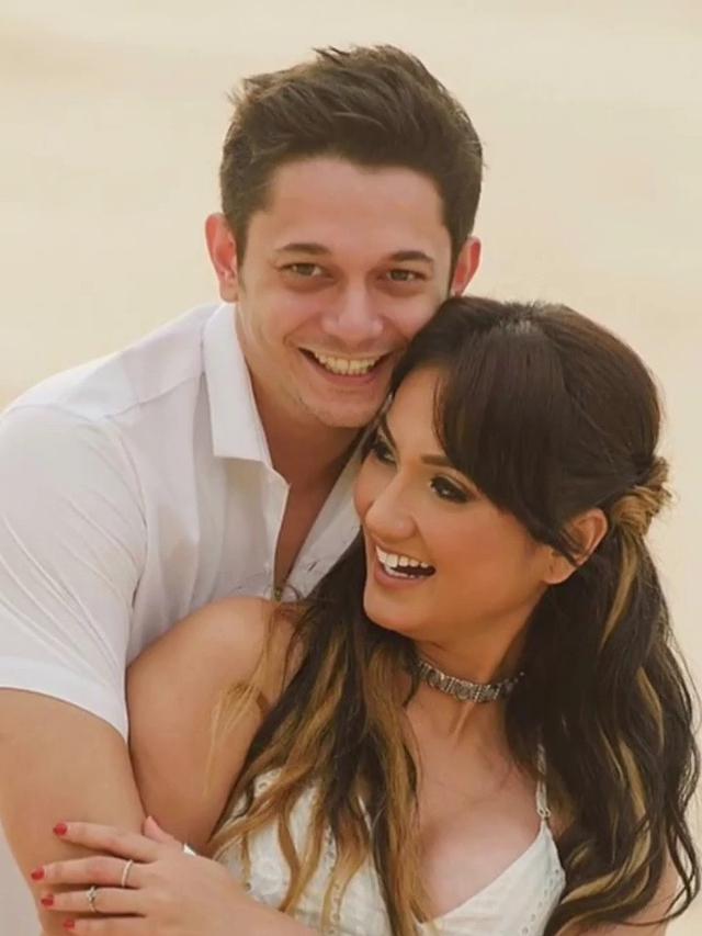 Tengku Dewi Putri dan Andrew Andika