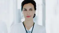 Penampilan Sophia Latjuba Lebih Muda 10 Tahun, Apa Rahasianya?