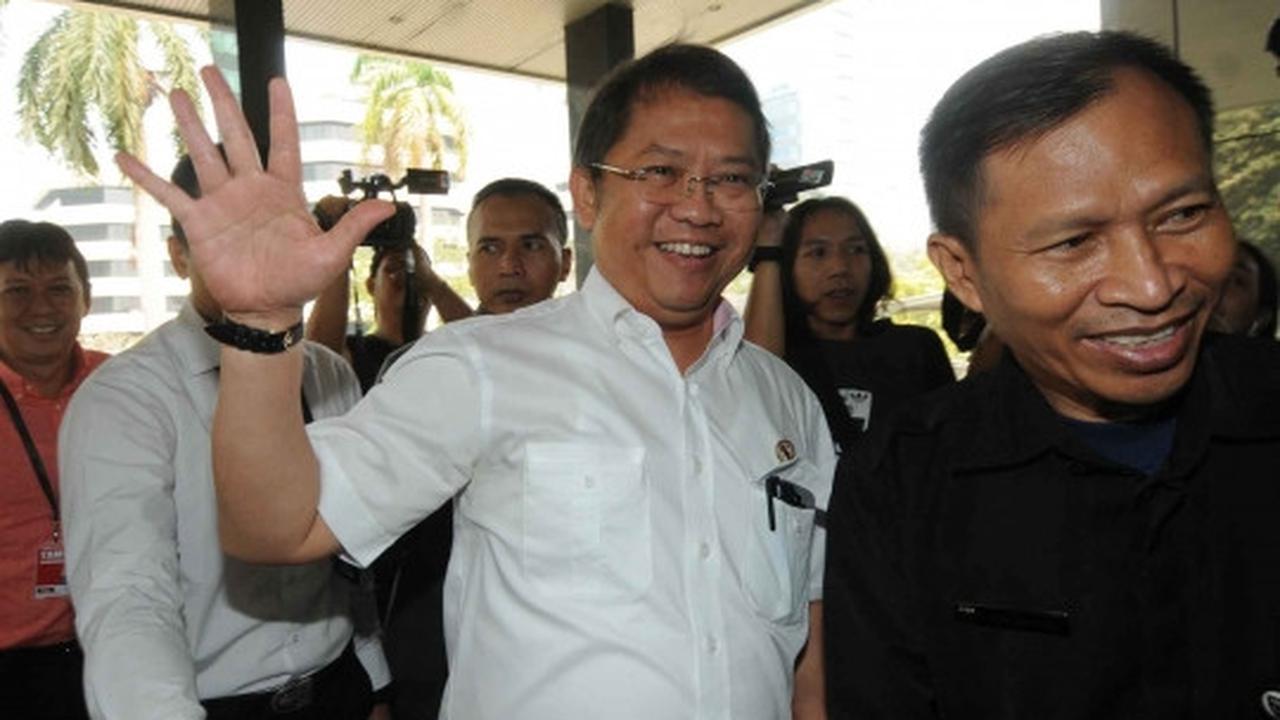 Berkemeja putih, Rudiantara sambangi KPK