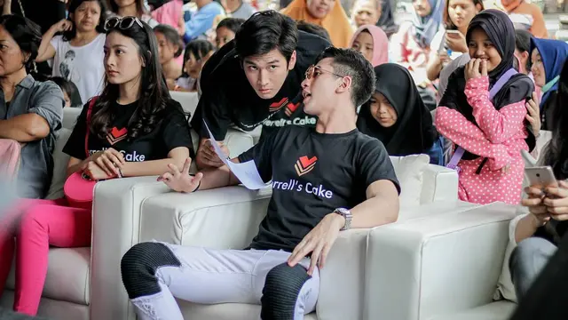 Kerap Main Sinetron Bareng, Ini 6 Potret Persahabatan Verrell Bramasta dan Anrez Adelio