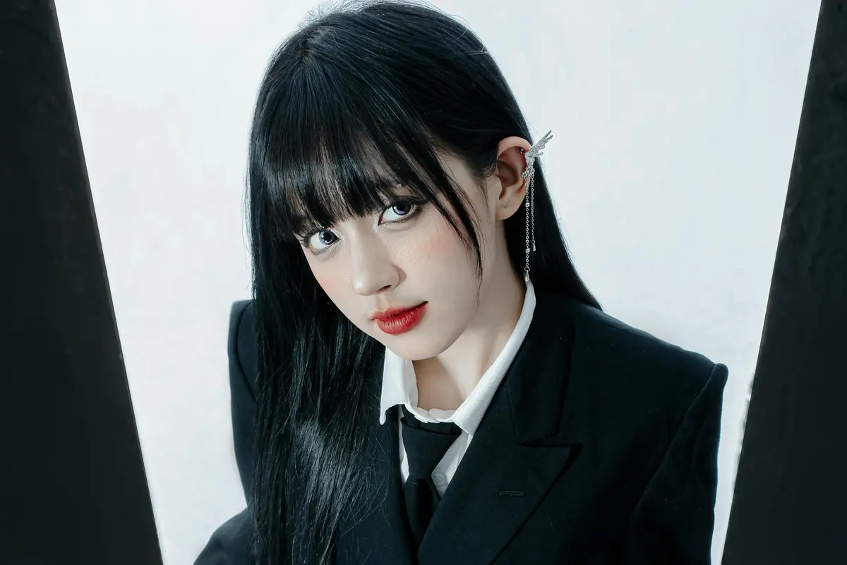 kombinasi lipstik dan outfit