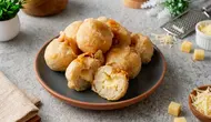 Resep Tape Goreng Isi Keju dengan Balutan Tepung Renyah/AI Generated