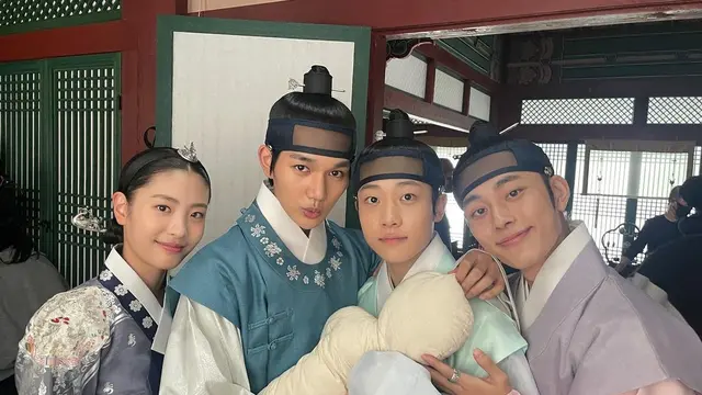 Oh Ye Ju dan Para Pemain Pangeran Agung