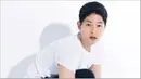 Pesona ketampanan Soong Joong Ki pun berhasil membuat kaum hawa terpesona. Soong Joong Ki juga di anggap sebagai aktor yang paling bersinar dan dikagumi banyak orang karena wajahnya yang Charming. (Soompi/Bintang.com)