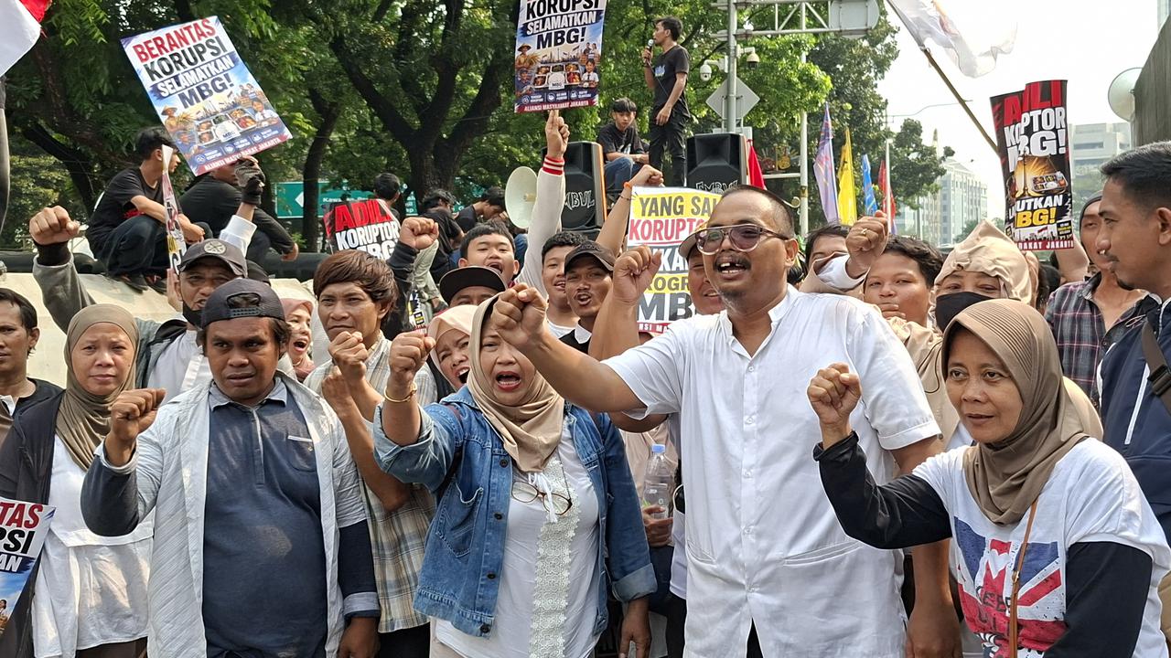 Aliansi Masyarakat Jakarta Gelar Aksi di Patung Kuda, Minta MBG Dilanjutkan