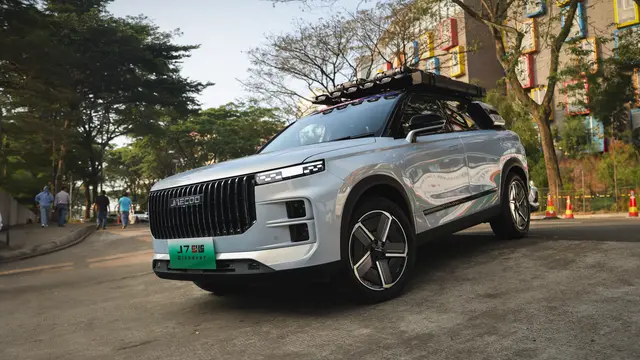 Nikmati Liburan Singkat Penuh Gaya dengan JAECOO J7 SHS, SUV Hybrid Premium Serba Bisa