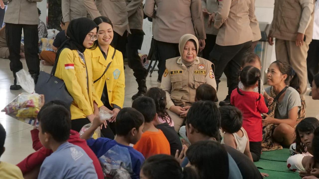 Antusiasnya Anak-Anak Korban Banjir Ciliwung Saat Dilakukan Trauma Healing
