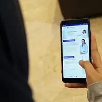 Aplikasi perawatan wajah/dok. dr. Affandi