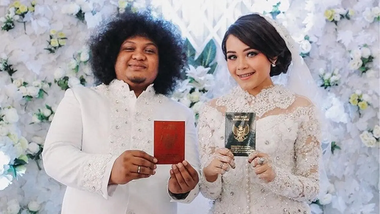 Nantikan Anak Ke-2, Ini 7 Potret Mesra Babe Cabiita dan Istri yang Jarang Tersorot