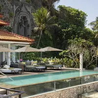 Tentunya akan hadirkan pengalaman menginap yang menjanjikan.