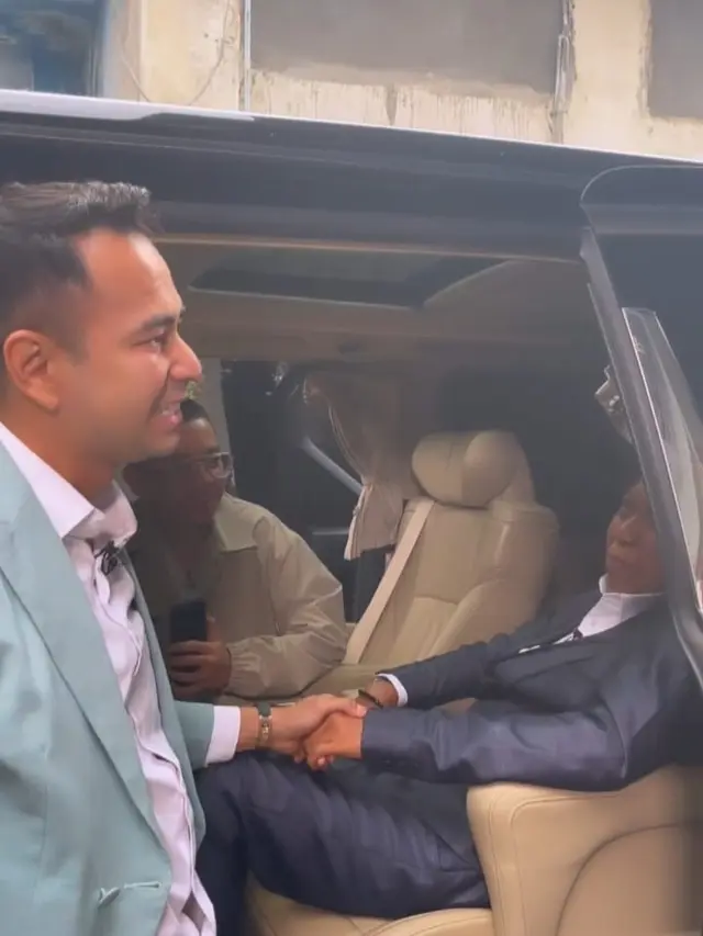 Potret Raffi Ahmad beri semangat Tukul Arwana (Sumber: Instagram Stories/@raffinagita1717)