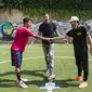 Striker Muda Milan, Hachim Mastour Kalah Tantangan Freestyle dari Marco Materazzi (C) redbull.com