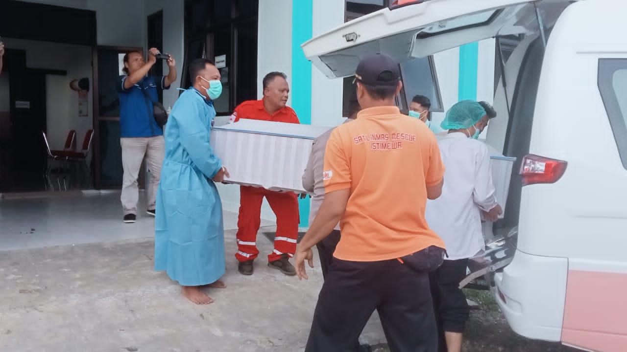 Keluarga Korban Polisikan Pihak Sekolah Buntut 4 Siswa SMPN 7 Mojokerto Tewas Terseret Ombak di Pantai Drini