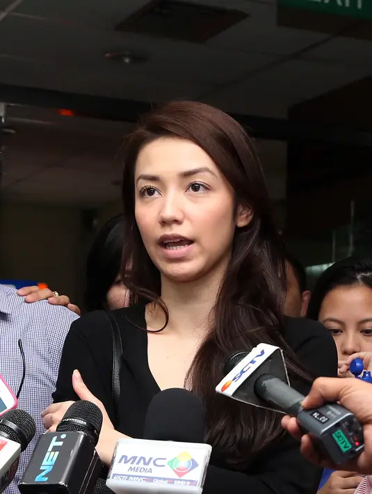 Velove Vexia dan keluarga yakin, jika ayahnya tidak bersalah. (Wimbarsana/Bintang.com)