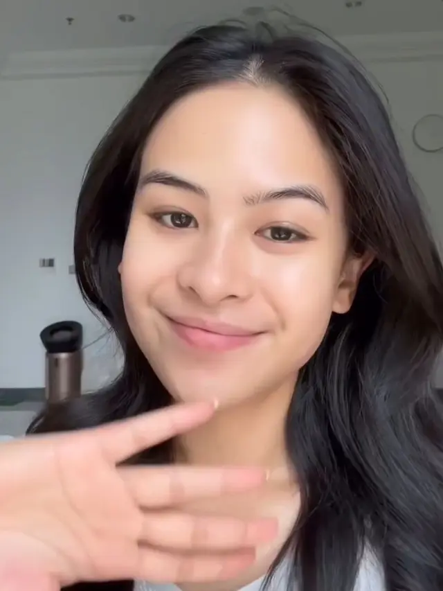 Rahasia Kulit Kencang Bebas Kerutan ala Maudy Ayunda, Ternyata Ini yang Digunakannya