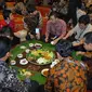 onsep yang unik hingga menambah seru suasana makan bersama karena disajikan dengan menarik dan bercita rasa lezat khas kuliner Sunda