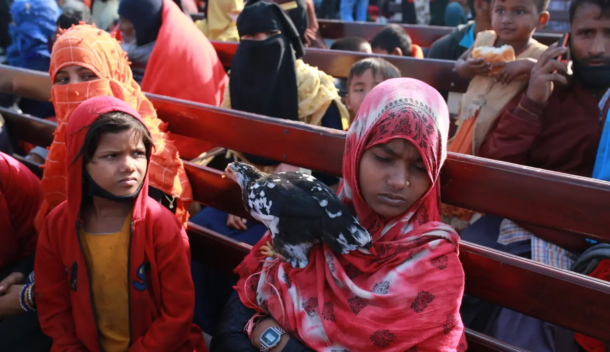 Foto Ribuan Pengungsi Muslim Rohingya Kembali Dikirim Ke Pulau Rawan Banjir Foto 