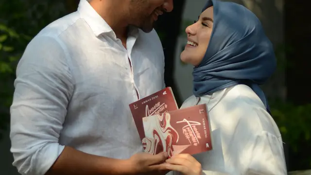 Ammar Zoni dan Irish Bella. (Foto: Dok. AISH TV)
