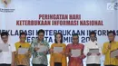 Perwakilan pimpinan parpol peserta Pemilu 2019 membaca bersama deklarasi Keterbukaan Informasi Peserta Pemilu 2019 di Jakarta, Selasa (22/5). Hal ini untuk mendukung penyelenggaraan Pemilu yang transparaan dan akuntabel. (Liputan6.com/Helmi Fithriansyah)