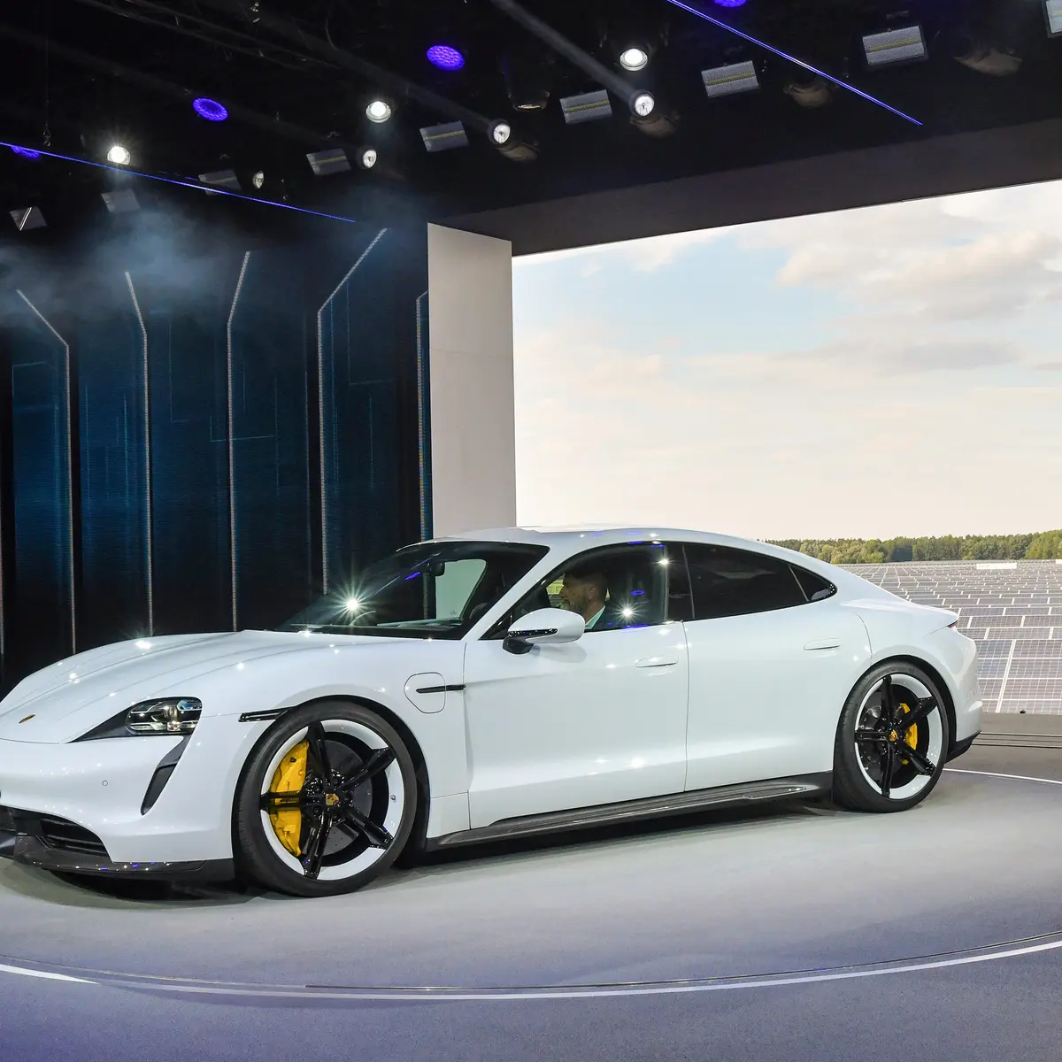 Harga porsche taycan turbo s sale